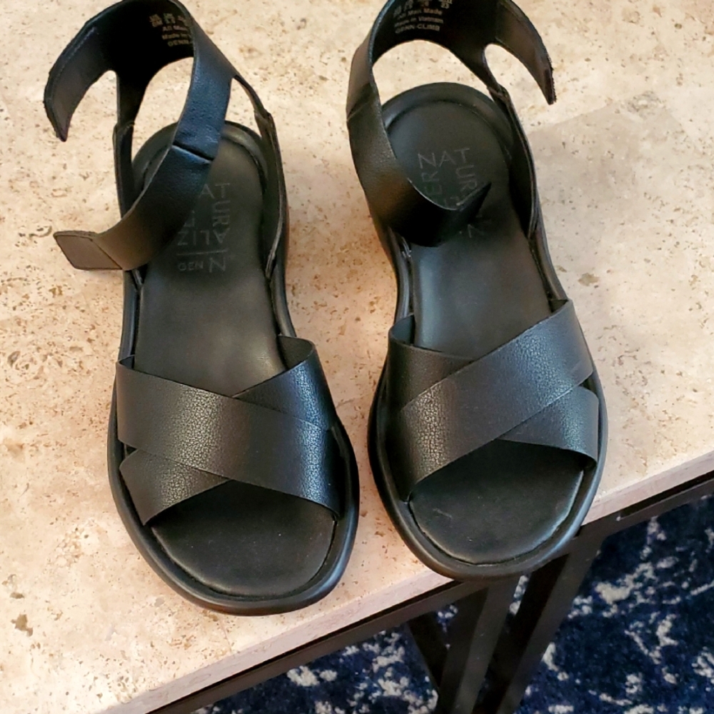 Naturalizer Black Minimalist Sandals with Wide Straps
